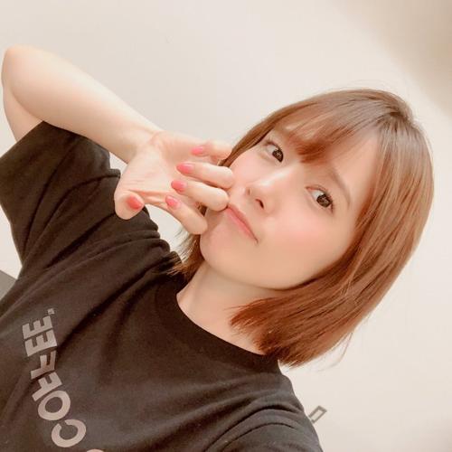 内田真礼