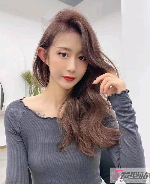 2021长发烫卷发型精选超人气女神烫卷发型