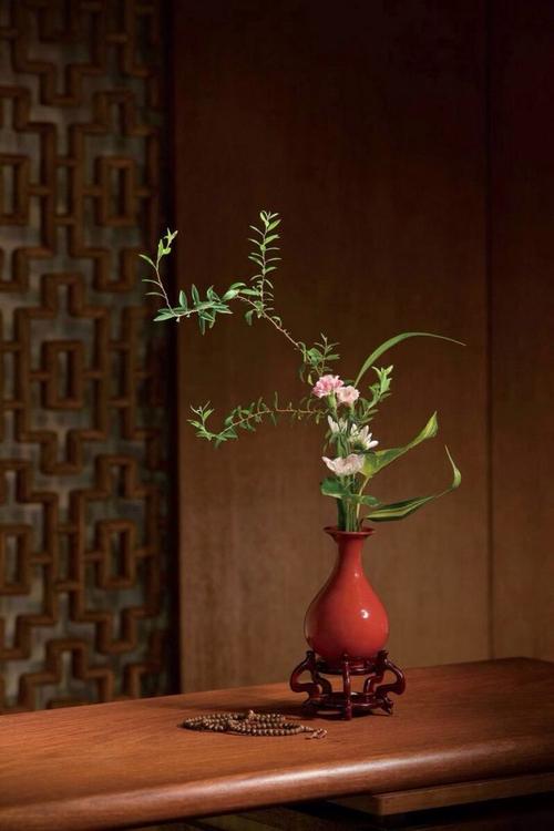 岁月静好采集到中式插花艺术  采集 dddwz.top @北坤人素材 dddwz.