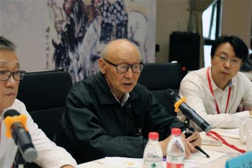 美术史学家,美术评论家邵大箴发言
