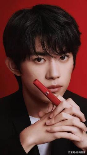 阿玛尼最新色号,易烊千玺色了解一下?