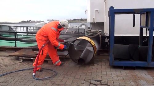 激光除锈机到底有多牛 分分钟锈迹洗白白