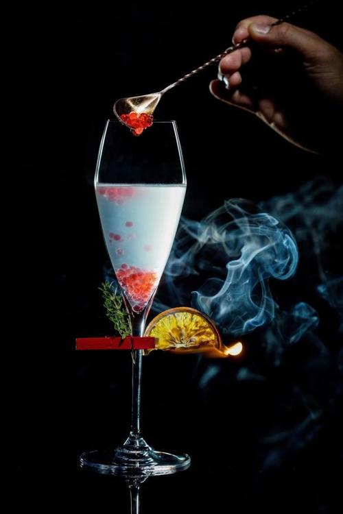 决战雪山之巅,2021首届「白松黑露(丽江)国际鸡尾酒大赛」