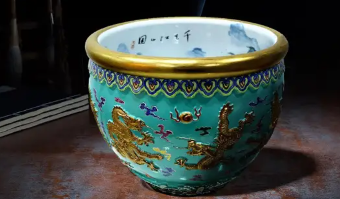 王锡良,王璜,周国桢三位大师 联诀巨献《祥瑞中华九龙缸》