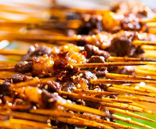 为了吃正宗昭通小肉串,粉丝居然帮老板找铺面求开店?