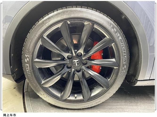 特斯拉modelyperformance高性能版实拍