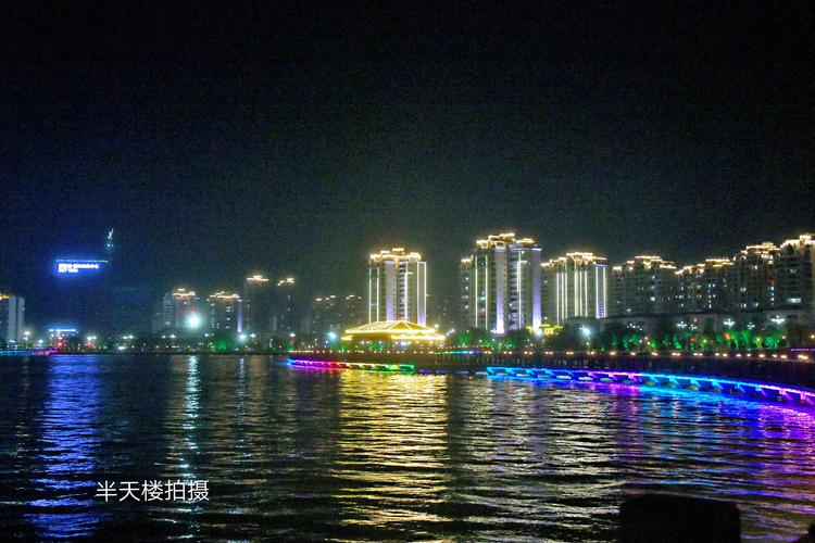 漂亮的汕尾市区星河湾夜景