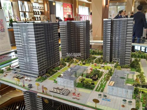 铂岸中心(原融信城市之窗)