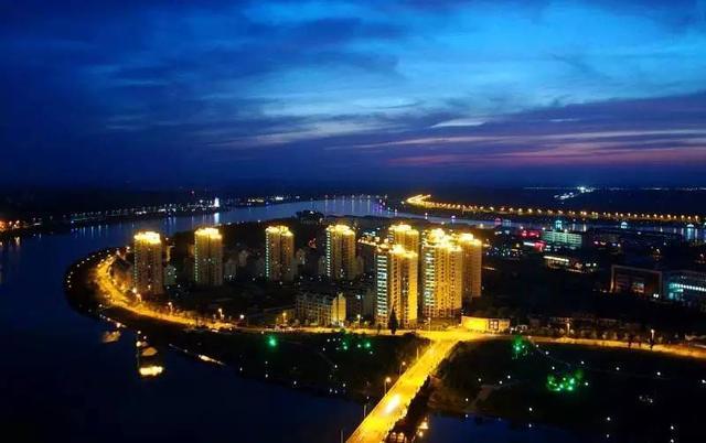 安徽最美大学之岛上的皖西学院!