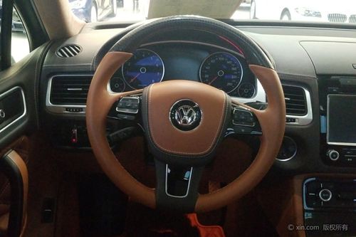 大众途锐方向盘