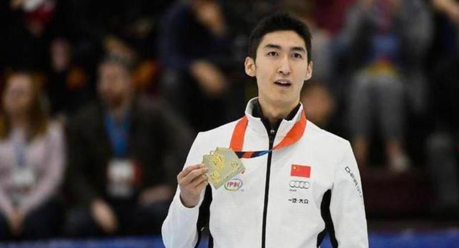 苏炳添与武大靖直播欢乐多!两位体坛大亨,你更喜欢谁?