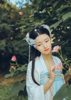 极品古风汉服美女美艳养眼写真图片