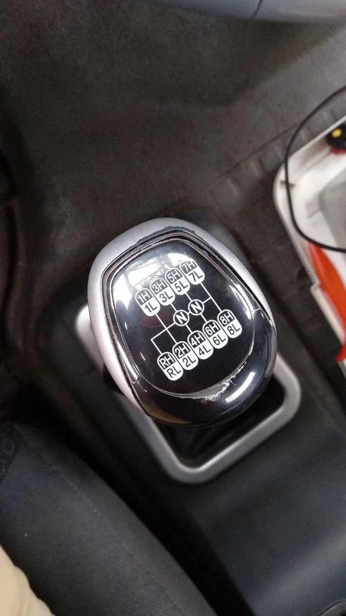 24个档位的手动变速箱 驾驶证一定比房产证都值钱吧?