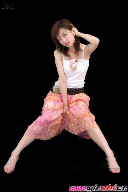 新婚少妇艺术写真