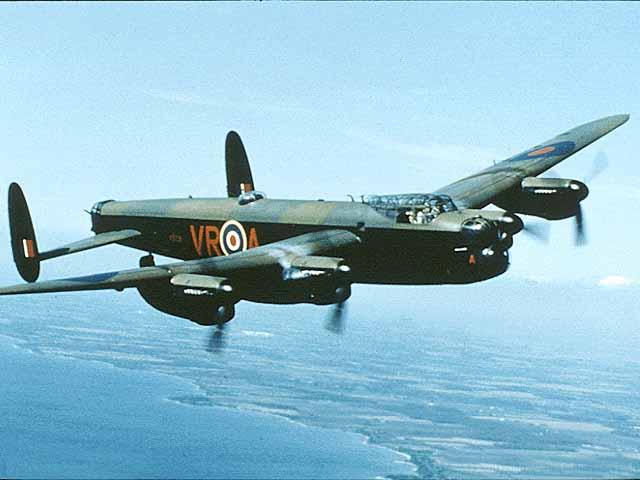 英国avro"lancaster"兰开斯特式重型轰炸机-英国 avro