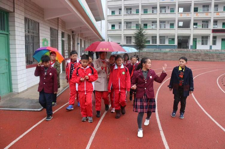 鸡场坪小学的一天----金华市环城二小送温暖研学之旅day 2