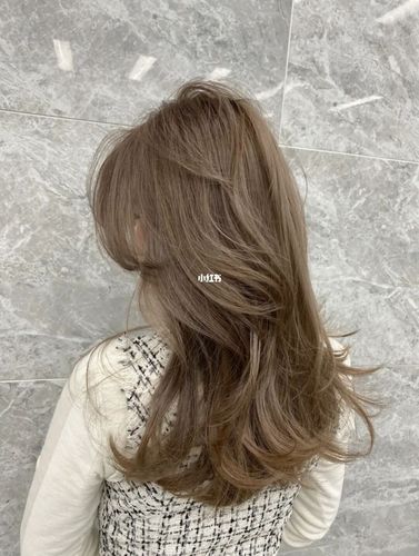 女生发色推荐 奶茶灰棕色 上海染发_发色_显白_奶茶色_染发_奶茶_奶茶