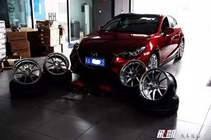 马自达3昂克赛拉轮毂改装18寸