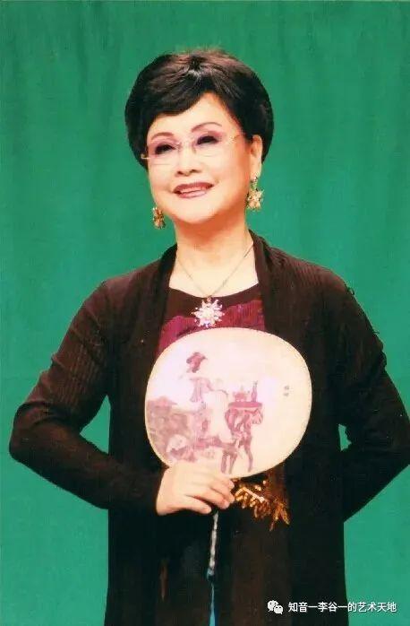 李谷一演出照片 青山在,人不老.