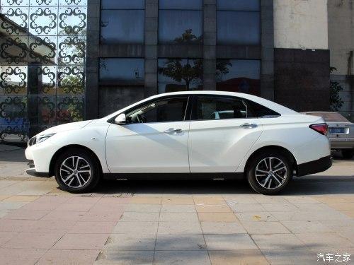 它有一颗日产"心" 聊聊东风启辰d60