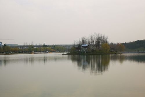 雁鸣湖--西安浐河边的休闲公园