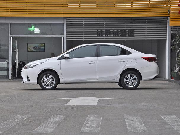 入门三厢车新星yarisl致享新车到店