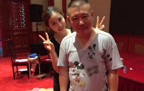 其实这种谣言可信度极低,毕竟郭德纲和老婆王慧感情深厚.