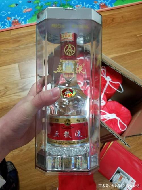 也是全国硬通货,虽说不像茅台那样家户喻晓,但五粮液在白酒届的地位是