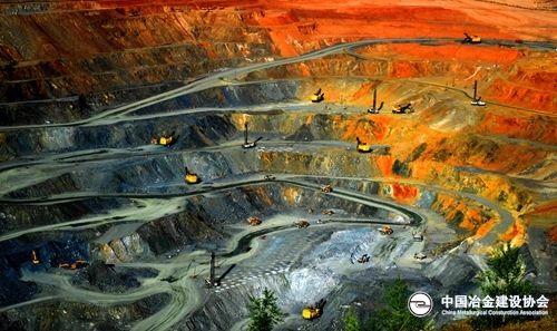 太钢尖山铁矿采矿场超额完成预算目标