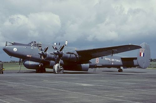 英国沙克尔顿海上巡逻机,用林肯轰炸机改装而来的潜艇