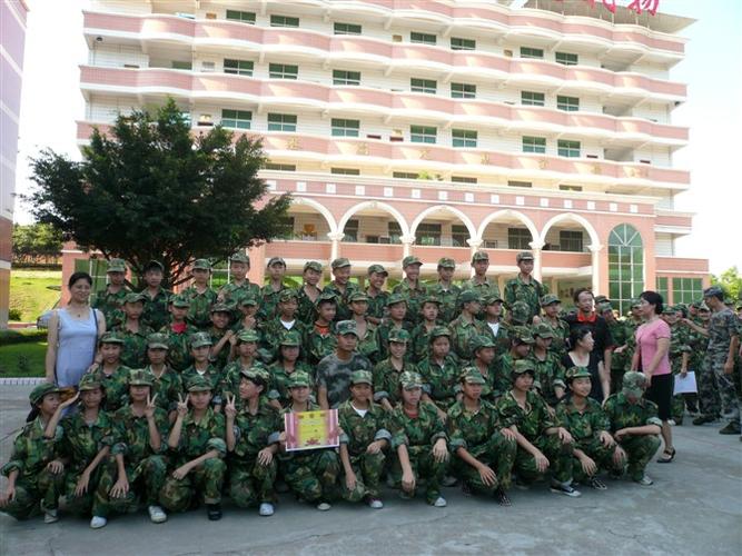 韶关德育基地的教官
