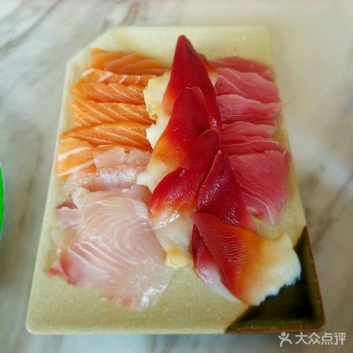 富苑皇冠假日套房酒店·啤酒屋自助餐厅生鱼片图片 - 第1043张