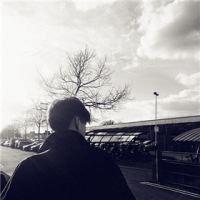 时尚头像男生背影图片大全【点击鼠标右键下载】