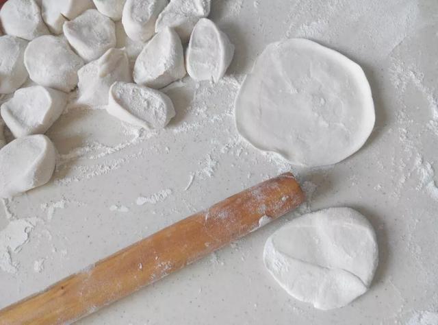 饺子皮怎么做又薄又软又筋道饺子皮的做法和窍门