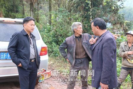 普光照到建兴乡马鹿老箐重楼村开展专题调研