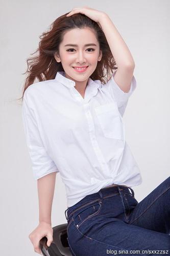 中国著名演员石安妮美图