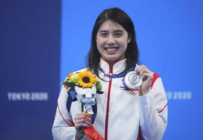 江苏姑娘张雨霏无论金银你都是我们的骄傲