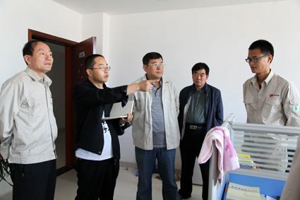 吴起采油厂刘春生督查后勤机关作风纪律