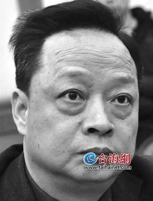 阮跃国 男,汉族,福建厦门人,1959年8月出生,1975年12月参加工作,中共