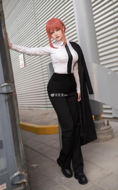 cos-《链锯人》玛奇玛好好看吧!