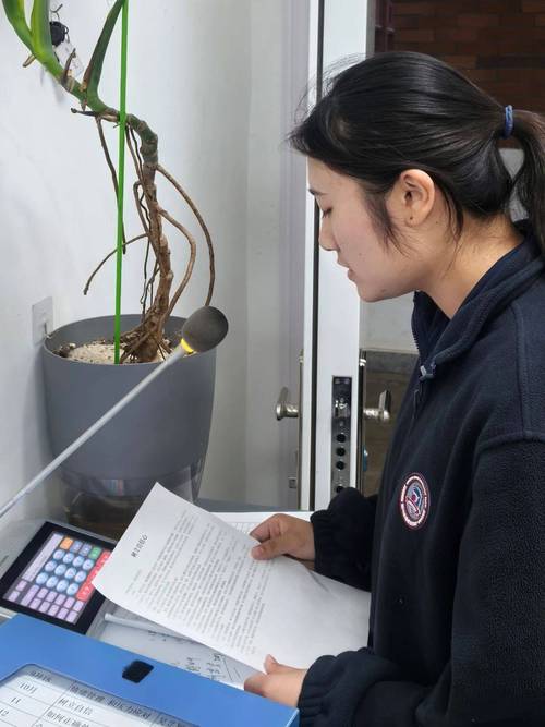 德清求是高中:高二年级开展十月"心灵之声"校园广播活动