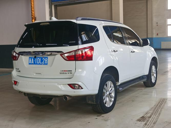 五十铃 mu-x牧游侠  2018款 1.9t 自动四驱劲悦版 5座图片