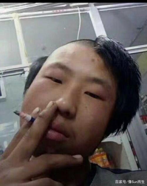 什么样男生会被倒追?像我这样长相在女生眼里算不算丑