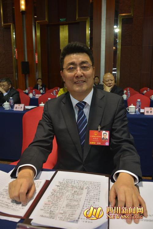 [全国两会·川网会客厅]林书成:凉山州2019年完成脱贫 17县市"一把手"