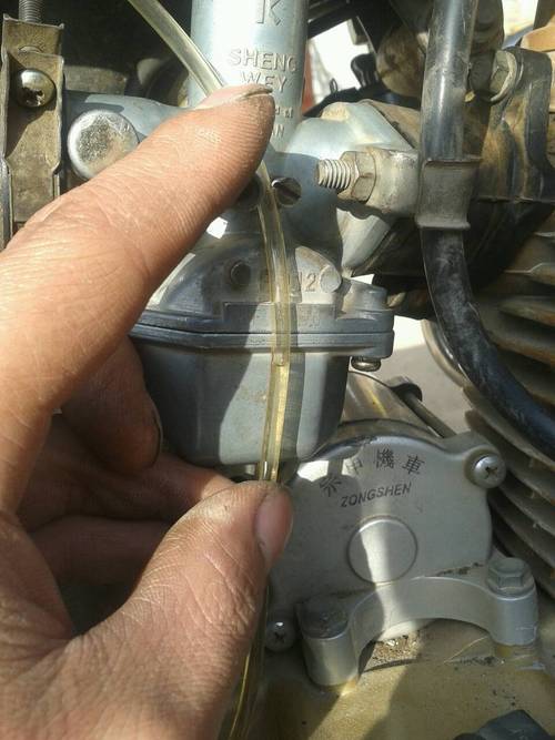 125摩托车化油器油面高度