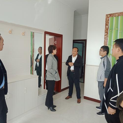 县卫体局局长李新霞深入尉庄乡枣庄村开展深度解剖活动