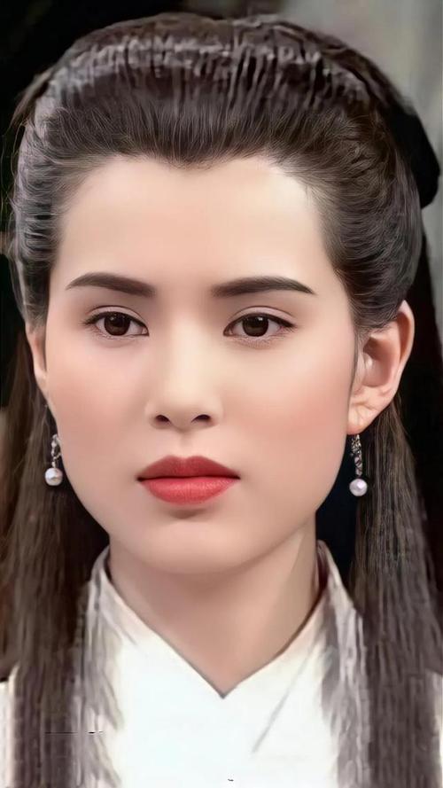 李若彤年轻时的美图