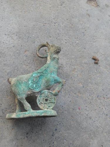 乾隆九钱羊真假