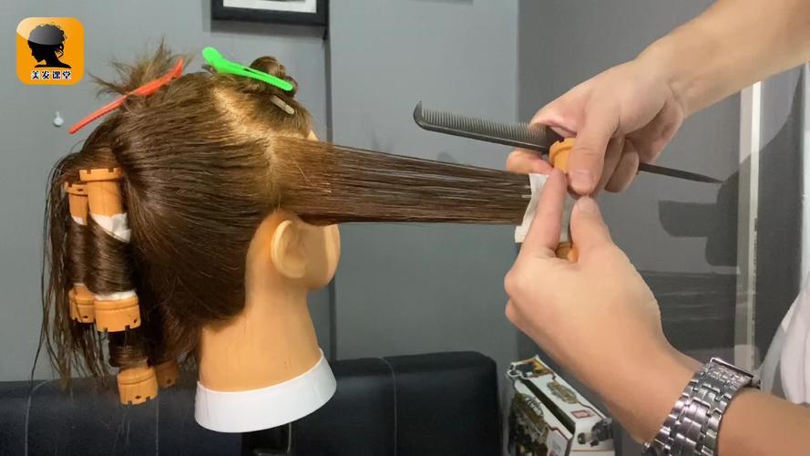 烫发要做好,竖杠是基础,所有美发师都应该会的技能