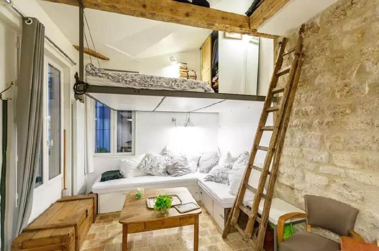 客厅上面加了个吊床, 房子立马大了一倍, 这操作神了!